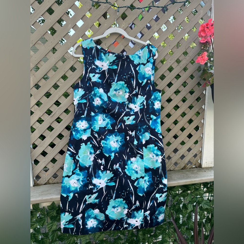 Jones New York Floral dress. Like new